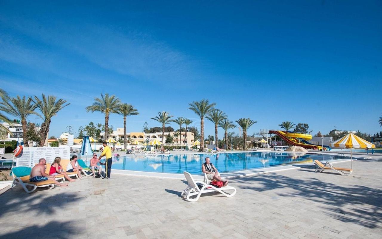 Riviera Hotel - Family Only พอร์ตเอลกานตาอุย ภายนอก รูปภาพ