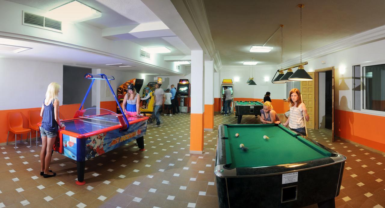 Riviera Hotel - Family Only พอร์ตเอลกานตาอุย ภายนอก รูปภาพ